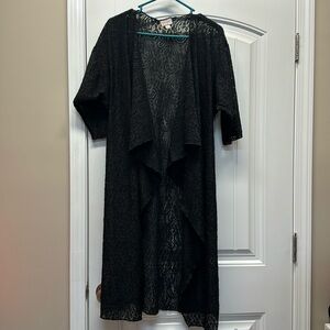 LuLaRoe solid black lace Noir Shirley kimono size S